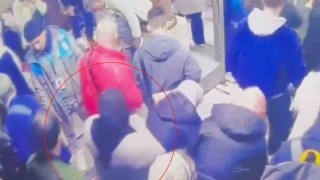 Sultanahmette yankesicilik yapan 2 kadın suçüstü yakalandı