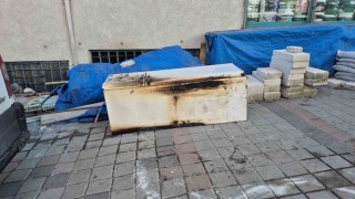 Sultangazide çıkan yangında zabıta ekibinin anonsu binayı boşalttı