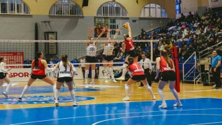 Sultanlar Ligi: Aydın Büyükşehir Belediyespor: 2 - Beşiktaş: 3