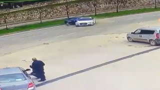 Sürücüsüz araç trafiğe çıktı, kaza böyle geldi