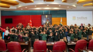 Tarsuslu minikler yerel yönetimleri yerinde öğrendi