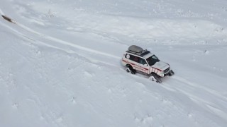 Tatvanda rahatsızlanan hasta paletli ambulansla kurtarıldı