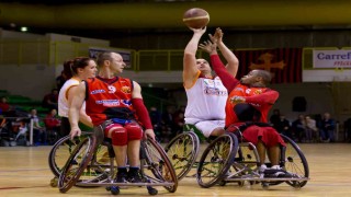 Tekerlekli Sandalye Basketbol play-off müsabakaları Manavgatta