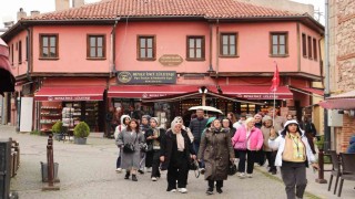 Termometreler düştü, kalabalık azalmadı: Eskişehirde hafta sonu yoğunluğu