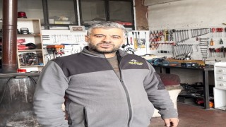 Tokatta kar duvarları yolu tünele çevirdi