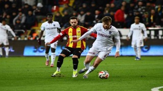Trendyol Süper Lig: Kayserispor: 0 - Trabzonspor: 2 (İlk yarı)