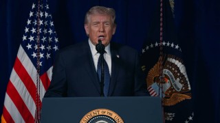 Trump’tan Hürmüz Boğazı Hamlesi: "Donanma Göreve Hazır!"