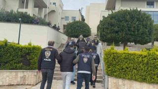 Turistleri hedef alan dolandırıcılık şüphelileri adliyeye sevk edildi
