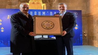 Türk İslam irfanının öncüsü Ahmet Yesevîyi anlattı