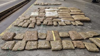 Türkiyeye sokulmak istenen 45 kilo 760 gram esra sınırda yakalandı