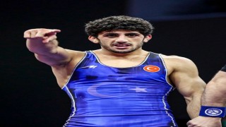 U23 Avrupa Şampiyonasında Azat Sarıyardan bronz madalya