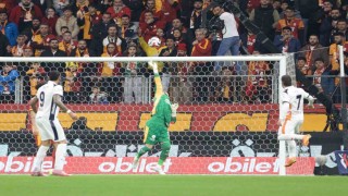 Uğurcan Çakırdan alkışlanacak hareket