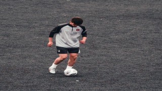 Ümraniyede çakarlı araçla silahlı saldırı: 21 yaşındaki genç futbolcu hayatını kaybetti