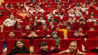 Ümraniyede kültür sanat sezonu çocukların neşesiyle renkleniyor