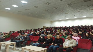 Üniversite öğrencilerine kadına yönelik şiddetle mücadele semineri