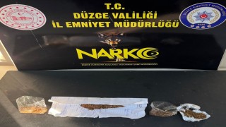 Uyuşturucu ticareti yapan 2 kişi tutuklandı