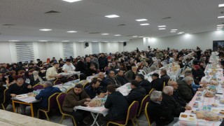 Uzuntarlada ilçe protokolü ve vatandaşlar iftar sofrasında bir araya geldi