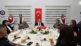 Vali Akbıyık, şehit aileleri, gaziler ile iftar sofrasında buluştu