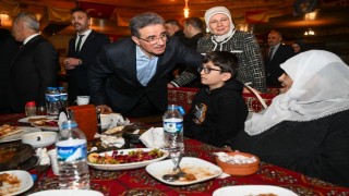 Vali Baruş, EMŞAV ile iftar yaptı