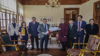 Vali Sözer, 14 Mart Tıp Bayramı dolayısıyla sağlık çalışanlarını kabul etti