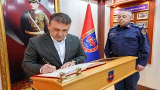 Vali Sözer Bilecik İl Jandarma Komutanlığında bilgi aldı
