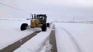 Vanda 216 yerleşim yerinin yolu kapandı