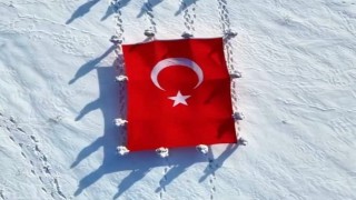 Vanda jandarma personelinden anlamlı yürüyüş