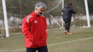 Yeşilyurtspor Teknik Direktörü Murat Yıldırım: Takım henüz yüzde 60 seviyesinde