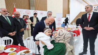 Yetim aileler iftar programında buluştu