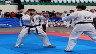 Yıldırımda Kyokushin karate rüzgarı