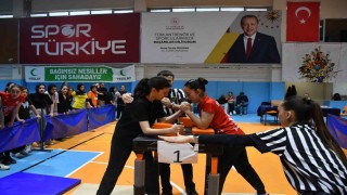 Yıldızlar bilek güreşi müsabakaları sona erdi