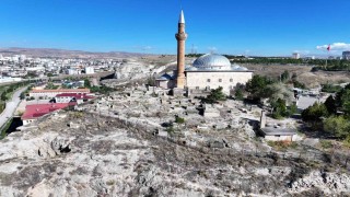 Yukarı Tekke kayalıkları ıslah ediliyor