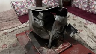 Yüksekovada odun sobasında patlama: Bir aile ölümden döndü