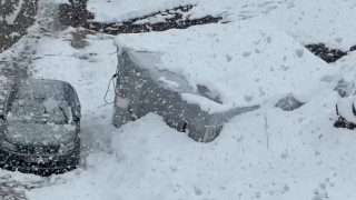 Yüksekovaya kış geri geldi