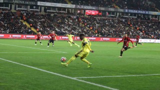 Ziraat Türkiye Kupası: Gaziantep FK: 0 - Fenerbahçe: 1 (İlk yarı)