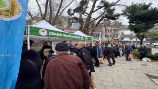 Zonguldakta ücretsiz fidan dağıtımı kalabalığa neden oldu