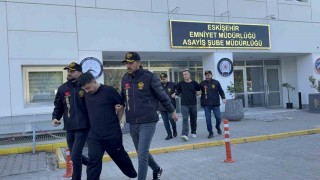 1 kişinin öldüğü ve 1 kişinin de yaralandığı olayla ilgili yakalanan 3 şüpheli adliyeye sevk edildi