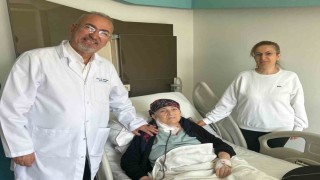 20 yıllık tümör Vanda yapılan ameliyatla alındı