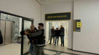 200 bin liralık kablo çalan hırsızların bindiği motosiklet de çalıntı çıktı