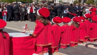 23 Nisanda CHPden tepki çeken protesto