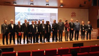 7 farklı ülkeden katılımcıların katkı sunacağı Uluslararası Türkistandan Anadoluya İrfan Geleneği: Hüseyin Gazi Sempozyumu başladı