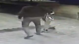 9 yaşındaki çocuğu darp eden şahıs kamerada