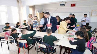 Adanada çocuklar unutulmadı