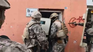 Adanada dev uyuşturucu operasyonu: Milyonlarca hap ele geçirildi