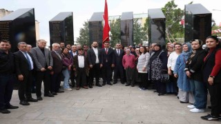 Adanada Şehitlik Anıtı dualarla açıldı