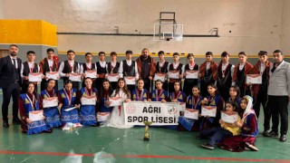 Ağrı Spor Lisesi bölge şampiyonu oldu