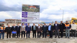 AK Parti heyeti Karabükte eğitim ve yurt yatırımlarını inceledi