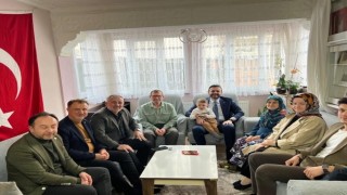 AK Parti heyetinden şehit ailesine ziyaret