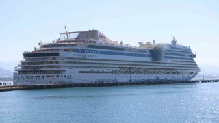 Alanyaya lüks kruvaziyer ile 2 bin turist geldi