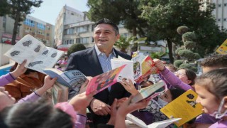 Aliağa Belediyesinden çocuklara 23 Nisan armağanı